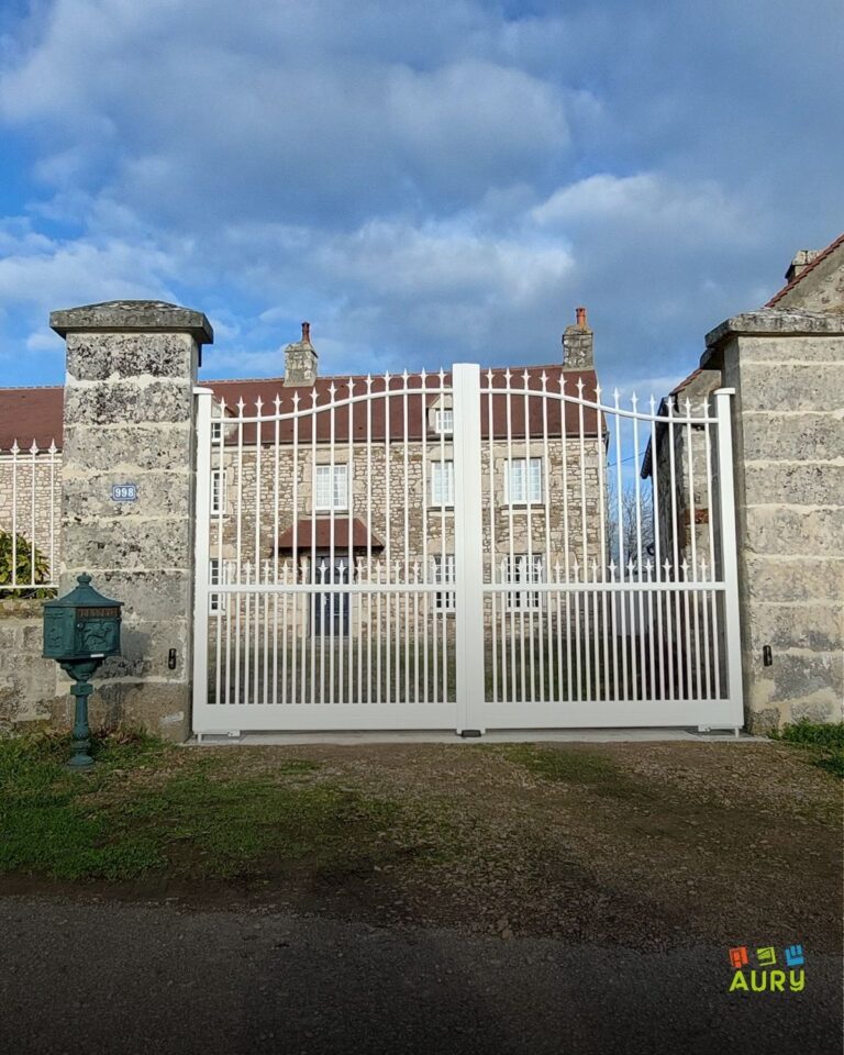Pose d’un portail et d’un portillon en aluminium – Avoine (61160)