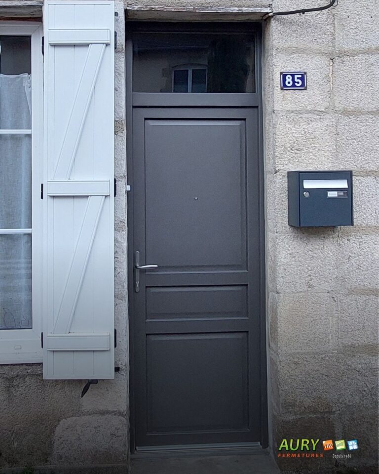 Remplacement d’une porte d’entrée Proferm Iris – Gris 2900 granité